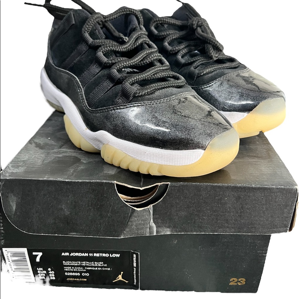 Jordan 11’s